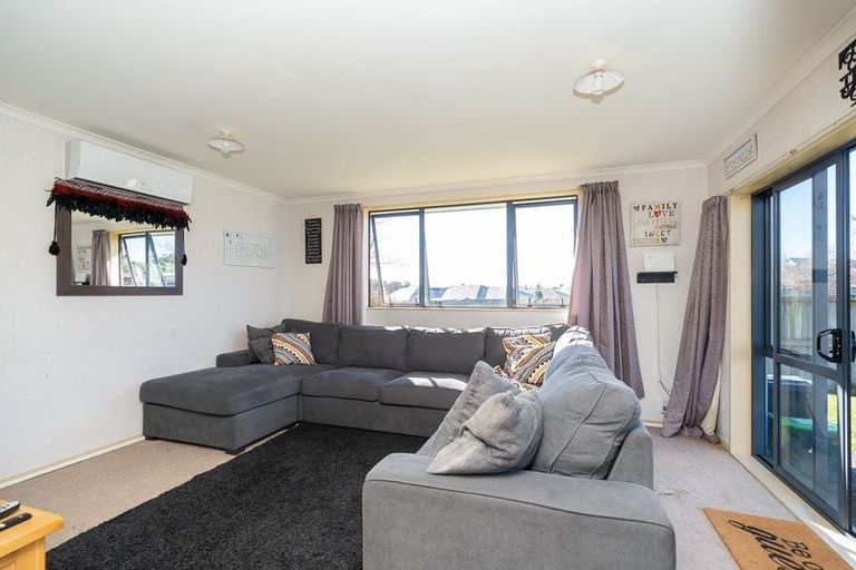 Photo of property in 23 Pointon Glade, Grandview Heights, Hamilton, 3200