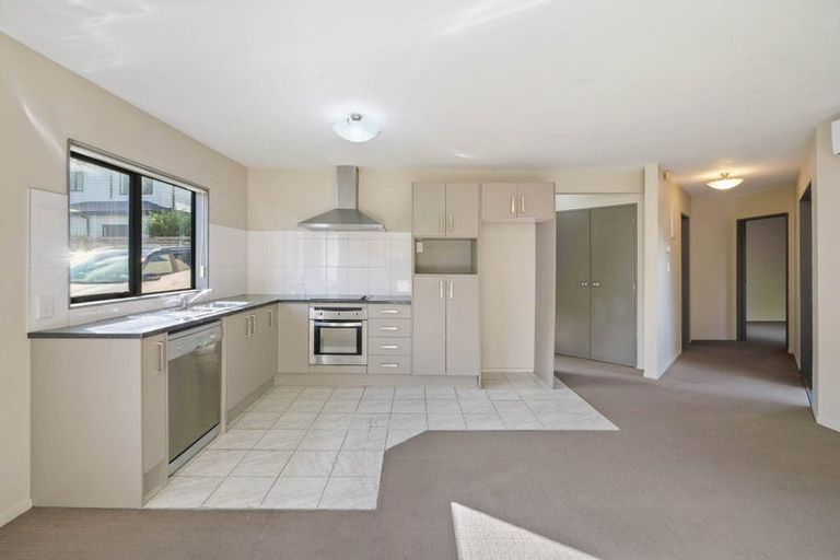 Photo of property in 55b Simpson Road, Ranui, Auckland, 0612