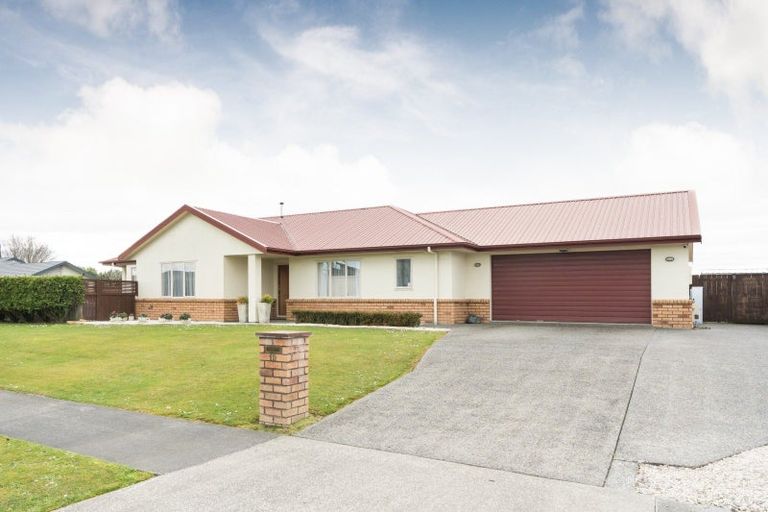 Photo of property in 19 Branigan Parade, Kelvin Grove, Palmerston North, 4414