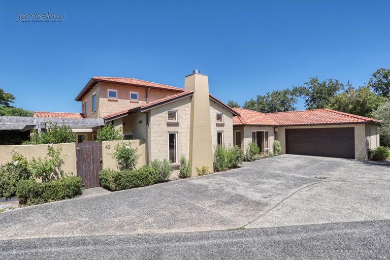 Photo of property in 42 Rame Road, Greenhithe, Auckland, 0632