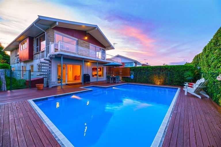 Photo of property in 38 Marywil Crescent, Hillcrest, Auckland, 0627