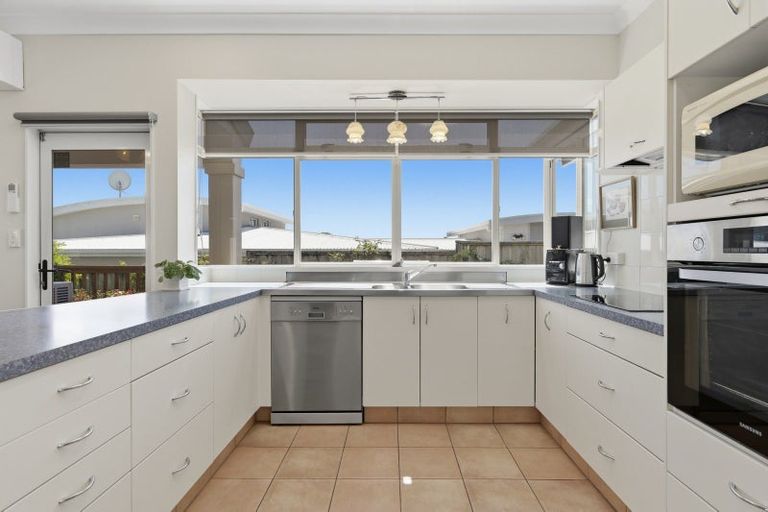 Photo of property in 15 Diamond Head, Hairini, Tauranga, 3112