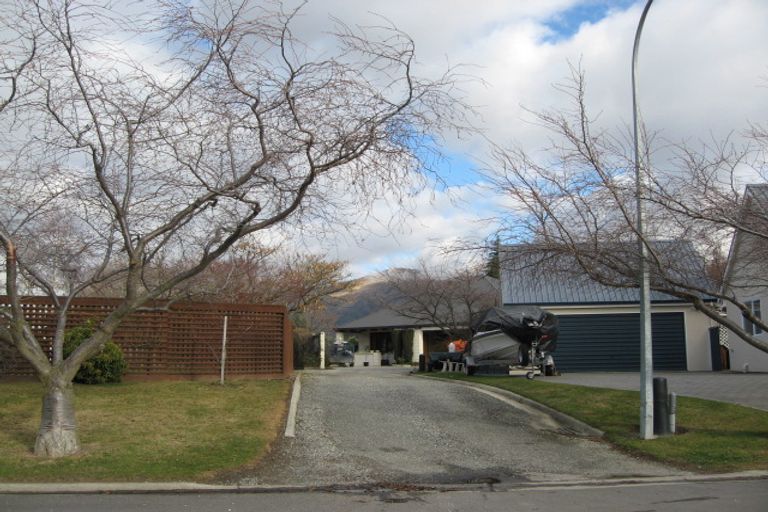 Photo of property in 8 Cherry Court, Wanaka, 9305