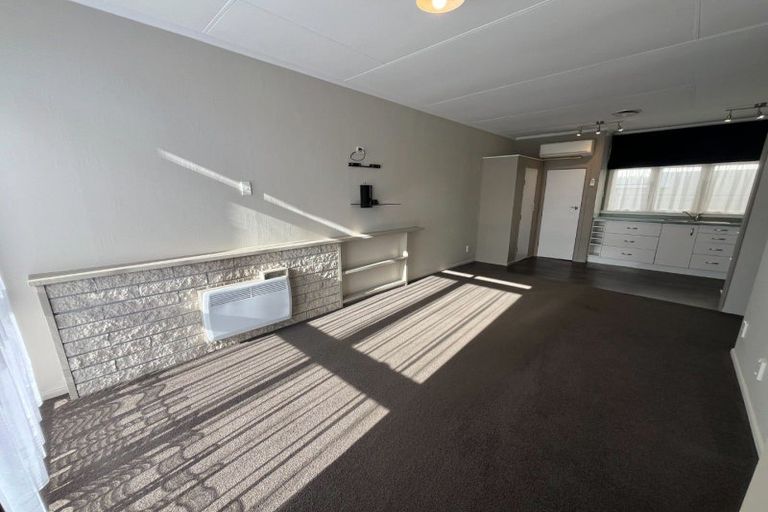 Photo of property in 4/16 Hereford Street, West End, Palmerston North, 4410