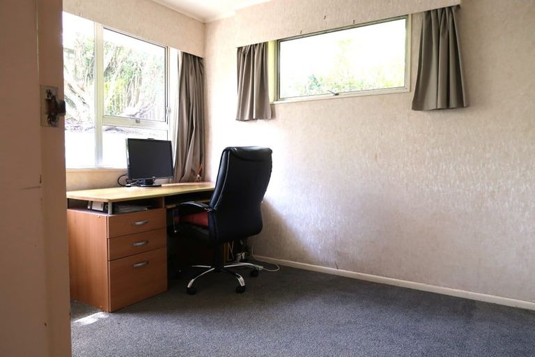 Photo of property in 16 Waipounamu Drive, Kelson, Lower Hutt, 5010