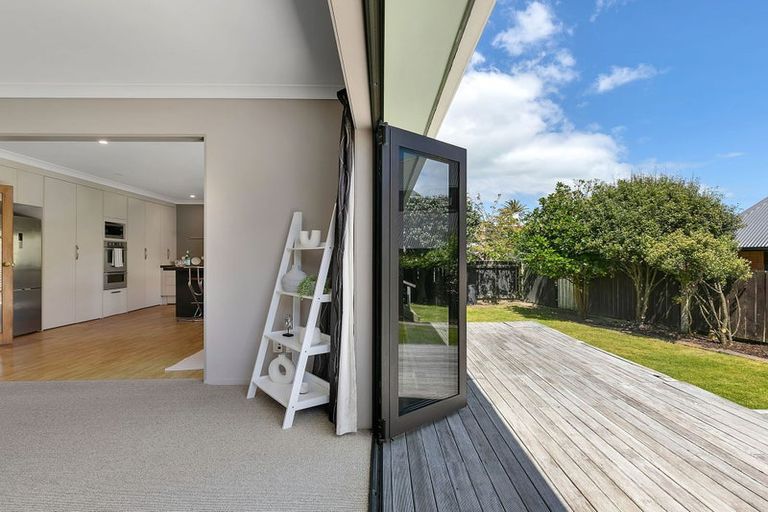 Photo of property in 9 Richard Street, Titahi Bay, Porirua, 5022