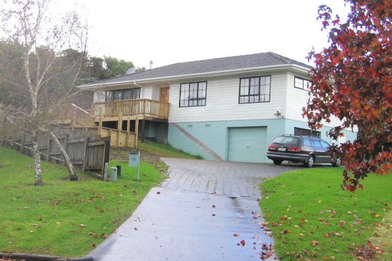 Photo of property in 15 Orinda Close, Botany Downs, Auckland, 2010