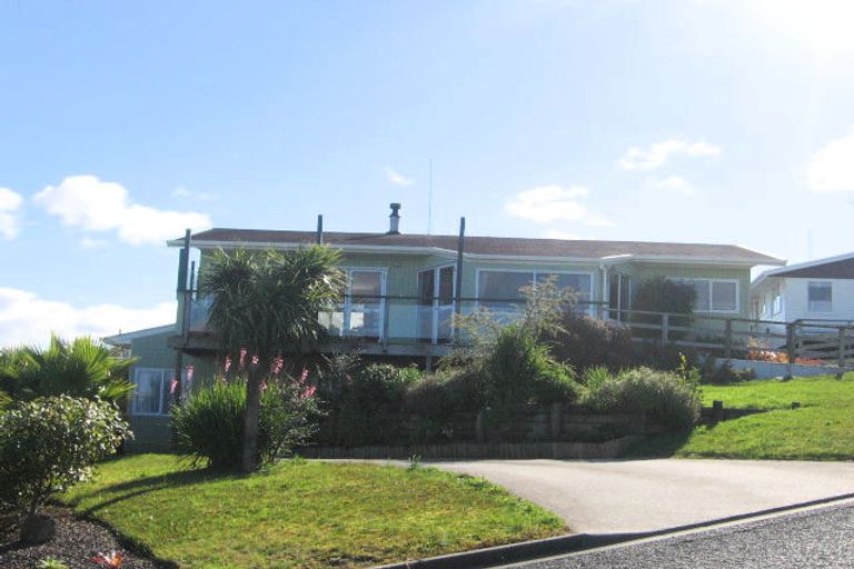 Photo of property in 19 Kanuka Place, Mangawhai Heads, Mangawhai, 0505