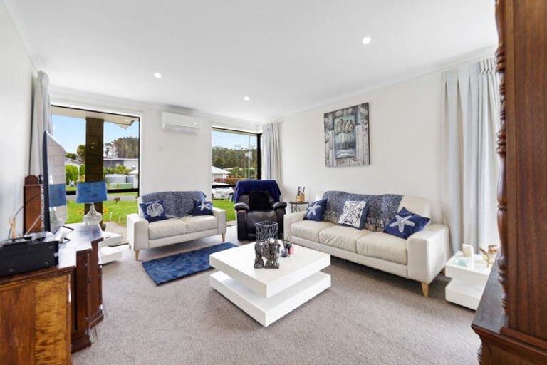 Photo of property in 11 Kahu Drive, Mangawhai, 0505