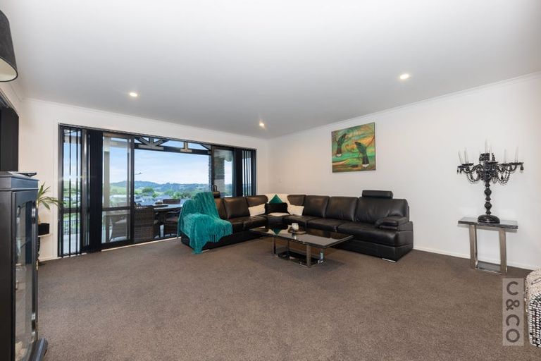 Photo of property in 104 Solan Drive, Waimauku, 0812