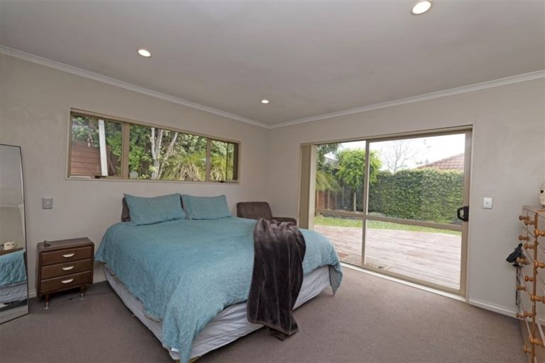 Photo of property in 70 Ruze Vida Drive, Massey, Auckland, 0614