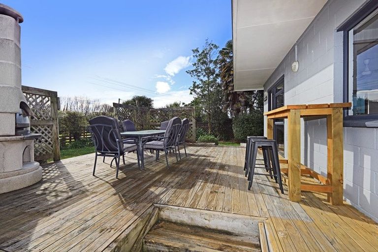 Photo of property in 20 Gillies Crescent, Waimarama, Havelock North, 4294