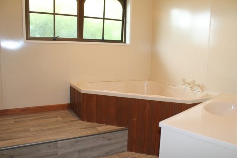 Photo of property in 241 Gap Road West, Winton, 9781