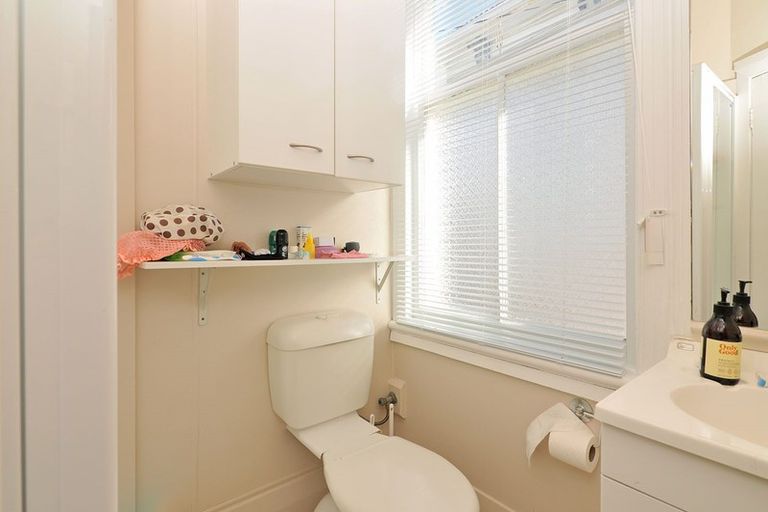 Photo of property in 10a Bidwill Street, Mount Cook, Wellington, 6021