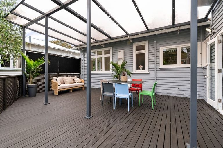 Photo of property in 21 Chamberlain Road, Karori, Wellington, 6012