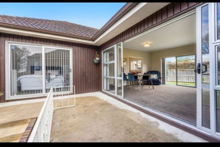 Photo of property in 25 Laurie Avenue, Papakura, 2110