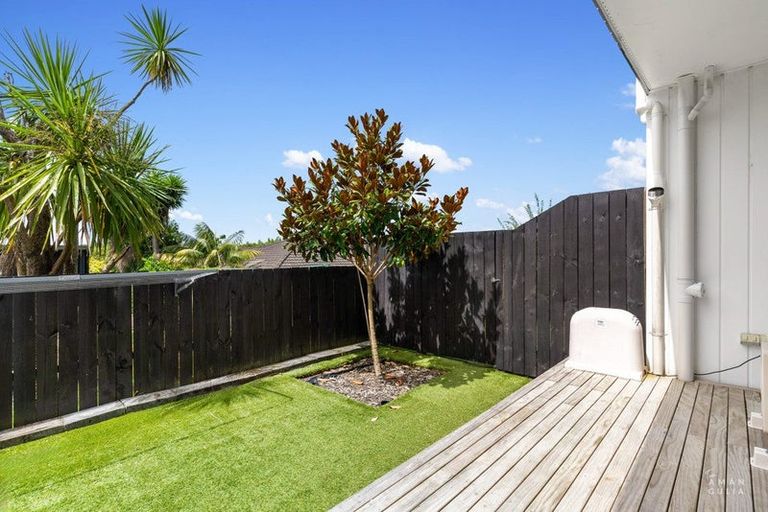 Photo of property in 8/144 Titirangi Road, New Lynn, Auckland, 0600