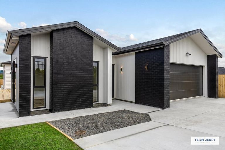 Photo of property in 28 Spudman Rise, Pukekohe, 2120