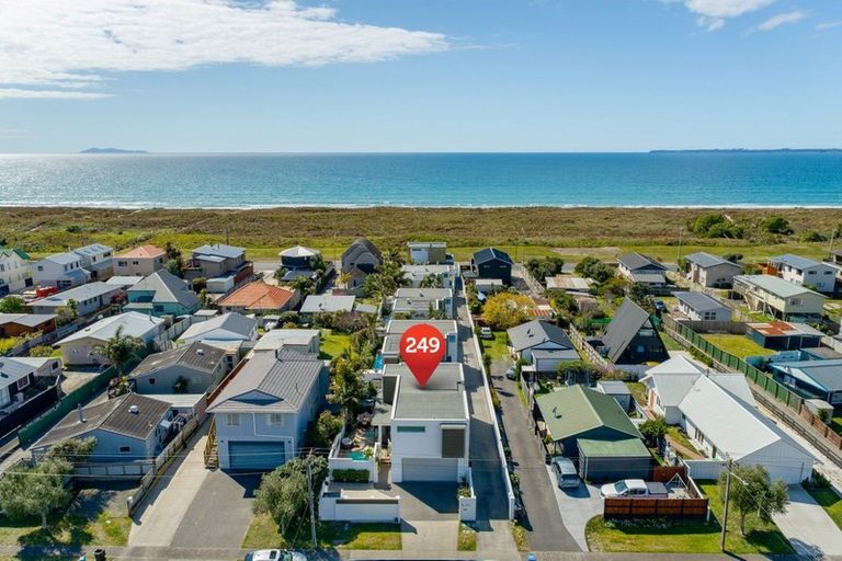 Photo of property in 249 Dickson Road, Papamoa Beach, Papamoa, 3118