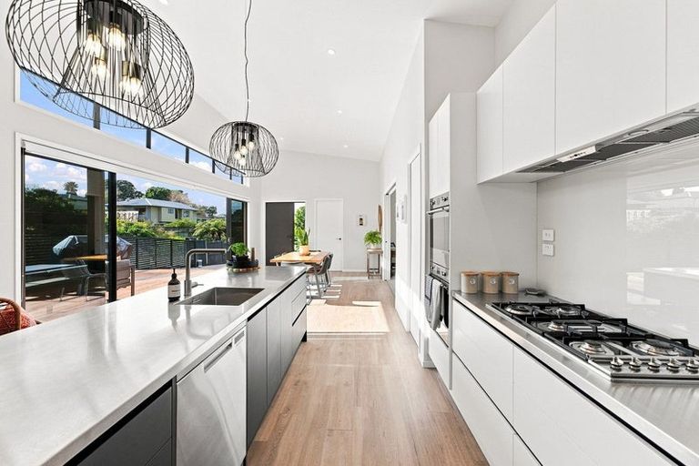 Photo of property in 17 Lawry Street, Blagdon, New Plymouth, 4310