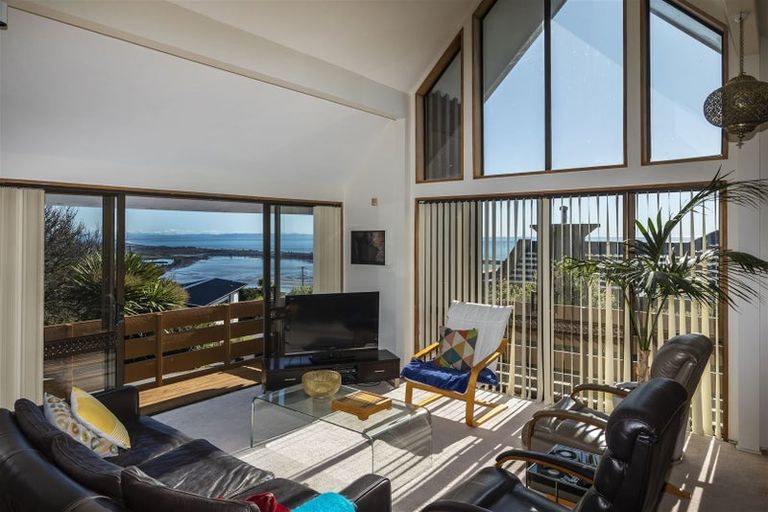 Photo of property in 24 Belleview Terrace, Mount Pleasant, Christchurch, 8081