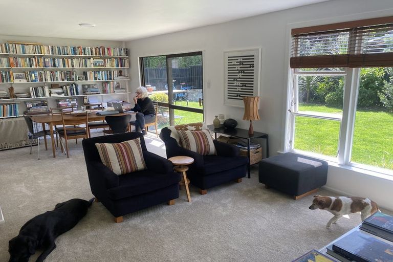 Photo of property in 47a Parkvale Road, Karori, Wellington, 6012