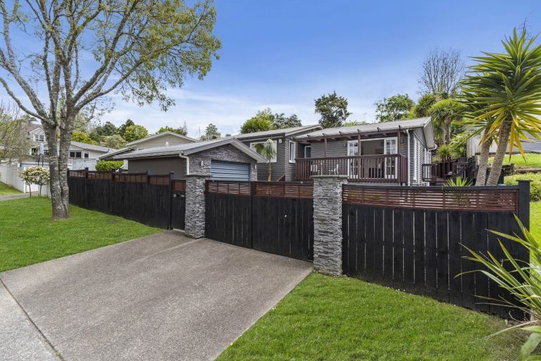 Photo of property in 59 Vandeleur Avenue, Birkdale, Auckland, 0626