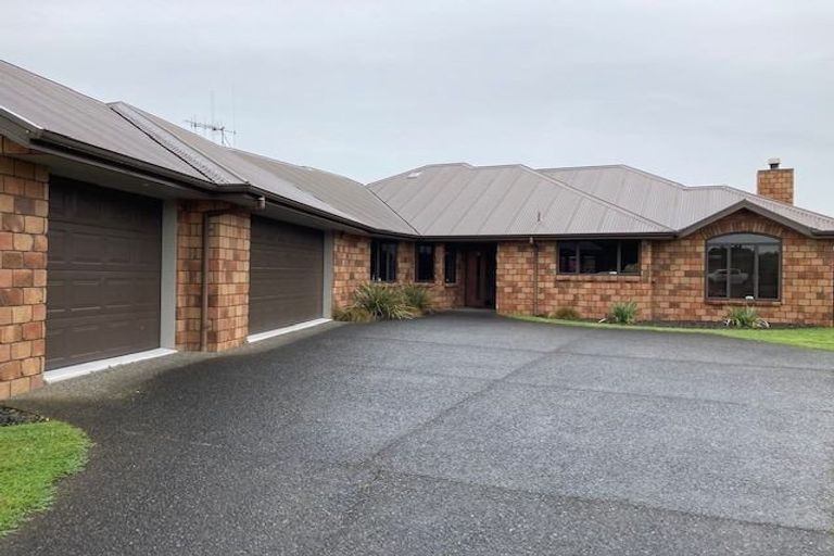 Photo of property in 6 Cranmer Close, Rototuna North, Hamilton, 3210