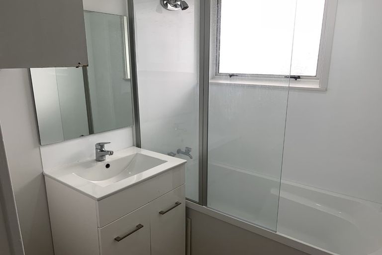 Photo of property in 7/90 Kenderdine Road, Papatoetoe, Auckland, 2025