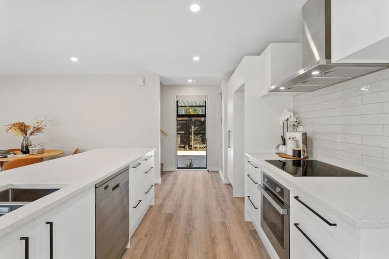 Photo of property in 24d Halliwell Avenue, Papanui, Christchurch, 8052