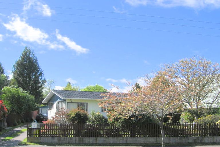 Photo of property in 42 Invergarry Road, Hilltop, Taupo, 3330