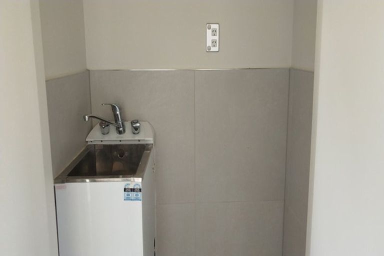 Photo of property in 11 Ellen Avenue, Hillcrest, Auckland, 0627