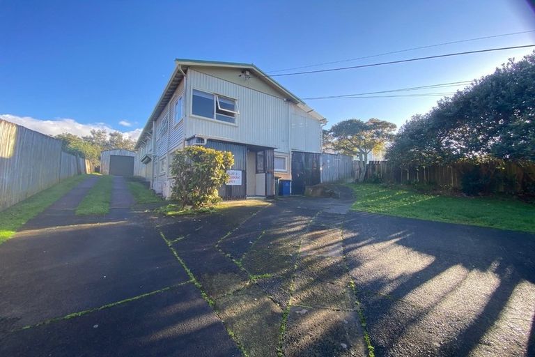 Photo of property in 12 Tahi Terrace, Glen Eden, Auckland, 0602