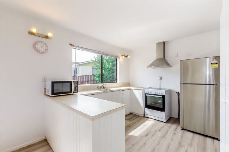 Photo of property in 14 Arnold Grove, Paraparaumu Beach, Paraparaumu, 5032