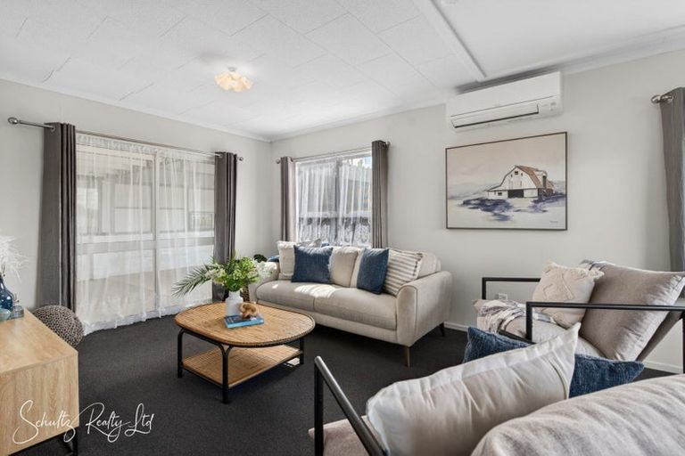 Photo of property in 27 Hurndall Street East, Maungaturoto, 0520