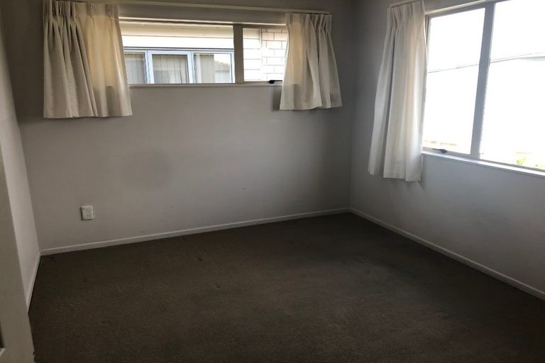Photo of property in 13 Bushpark Place, Flat Bush, Auckland, 2016