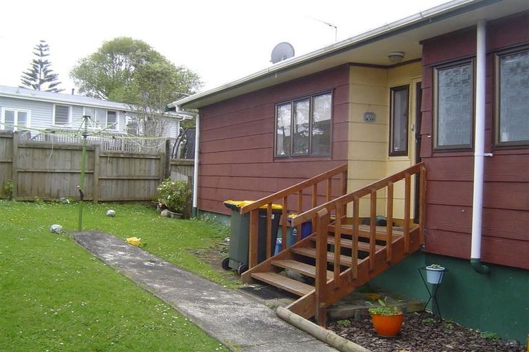 Photo of property in 2 West Glade Crescent, Birkenhead, Auckland, 0626