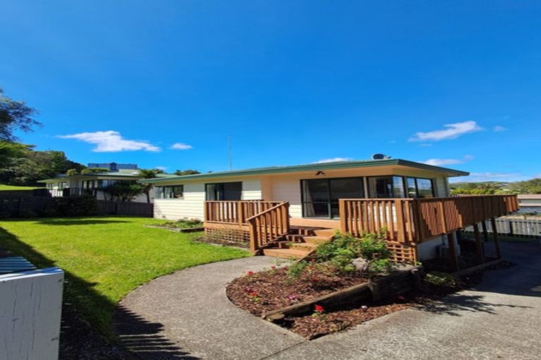 Photo of property in 18 Osprey Drive, Welcome Bay, Tauranga, 3112