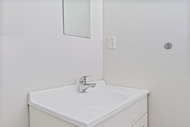 Photo of property in 30a Settlement Road, Kaiwaka, 0573