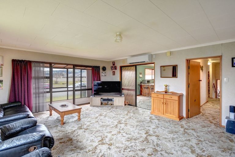 Photo of property in 3 Centre Street, Mosgiel, 9024