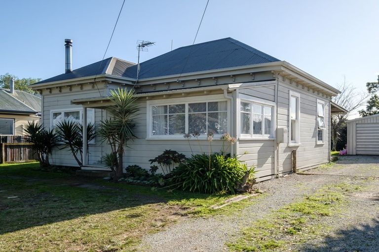 Photo of property in 35 Lyndhurst Street, Awapuni, Gisborne, 4010