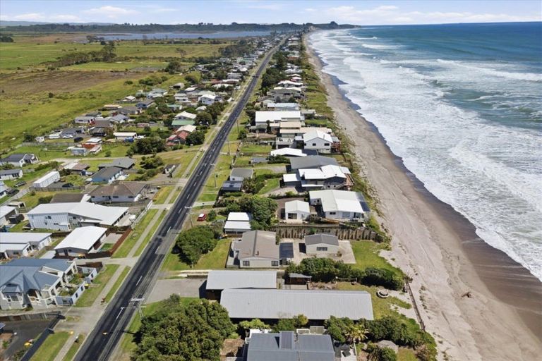 Photo of property in 211 Pukehina Parade, Pukehina, Te Puke, 3189
