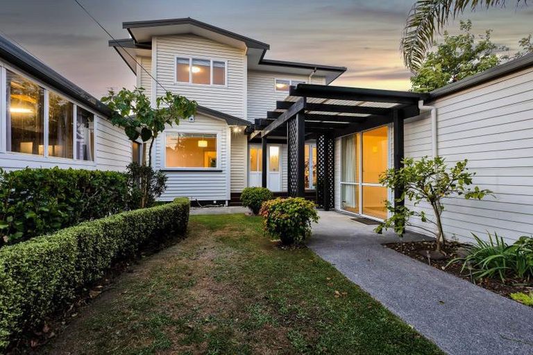 Photo of property in 11 George Street, Lower Vogeltown, New Plymouth, 4310