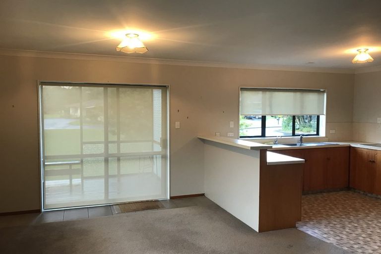 Photo of property in 6a Reidy Place, Pukekohe, 2120