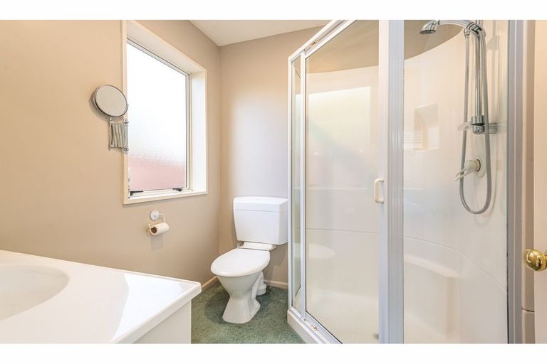 Photo of property in 11 Jadewynn Place, Halswell, Christchurch, 8025