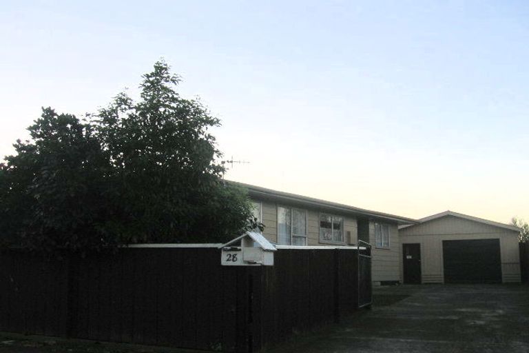 Photo of property in 28 Robinson Crescent, Westbrook, Palmerston North, 4412