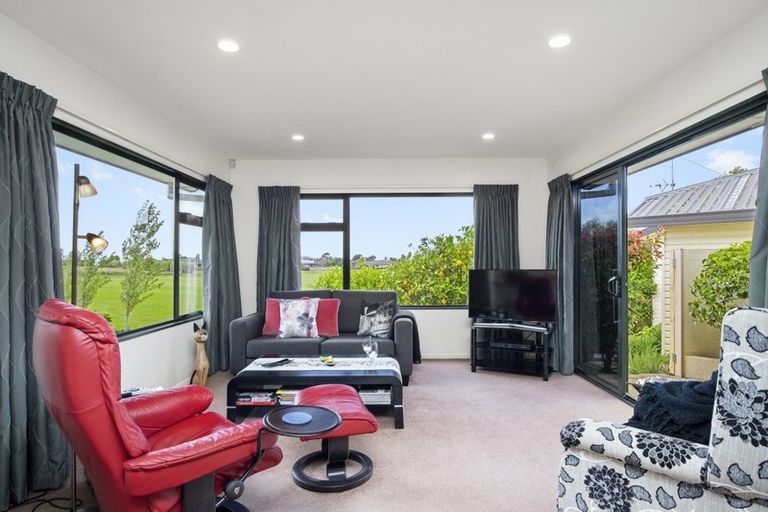 Photo of property in 11a Jackson Place, Pukekohe, 2120