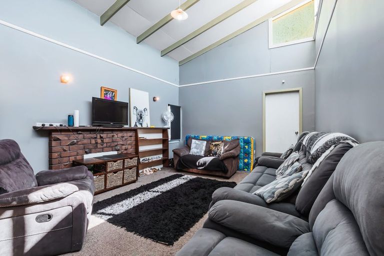 Photo of property in 35 Taupo View Road, Taupo, 3330