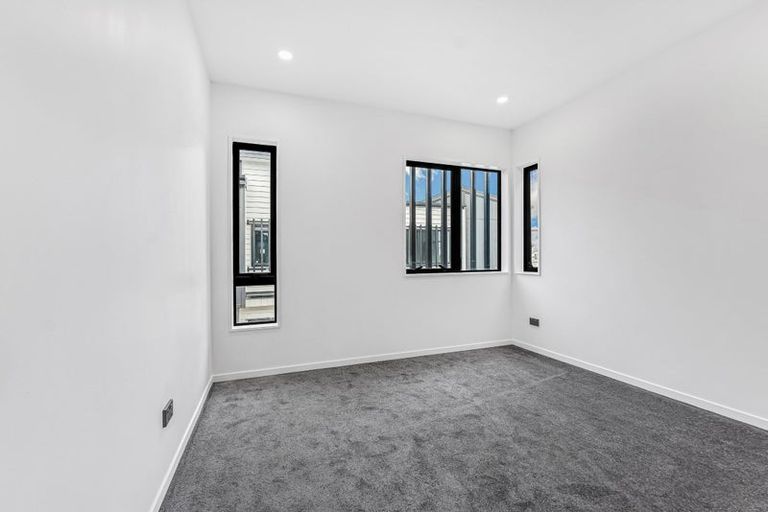 Photo of property in 2/48 Allen Street, Mangere East, Auckland, 2024