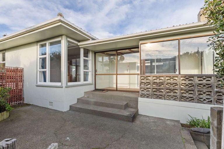 Photo of property in 176 Karaka Street, Castlecliff, Whanganui, 4501